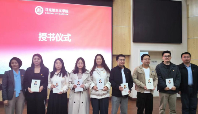 12bet手机端app官网召开全体员工大会6.jpg